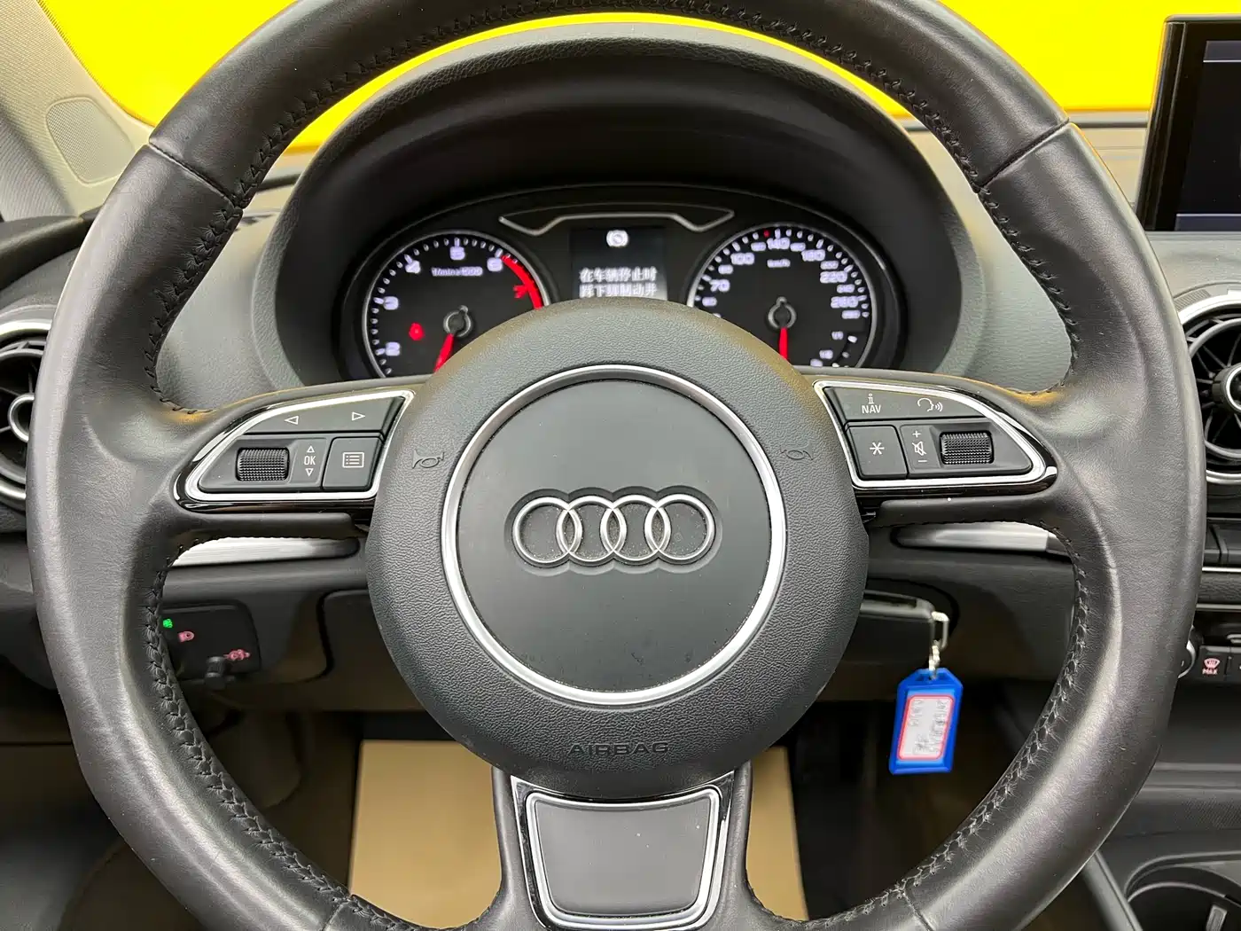 Audi A3 2015 Sportback 40 TFSI Automatic Comfort фото 11