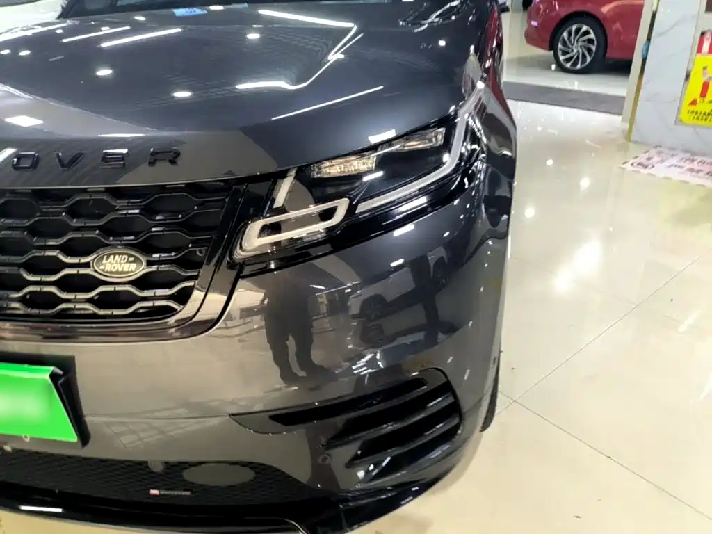 Photo 24 - Land Rover Range Rover Velar