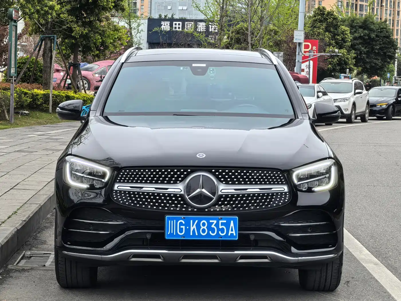 MERCEDES-BENZ GLC