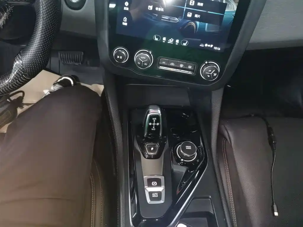 Lynk & Co 03 2019 2.0TD Auto Power Version фото 14