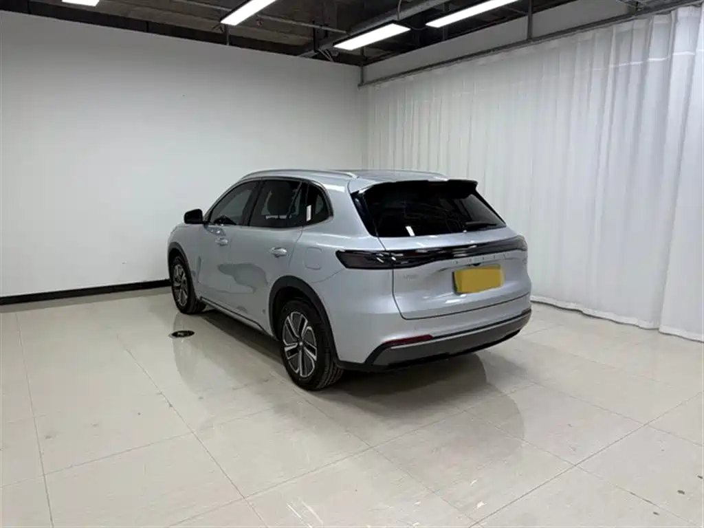 Geely Galaxy Galaxy Starship 7 EM-i 2025 Model 120km Explorer+ Edition фото 4