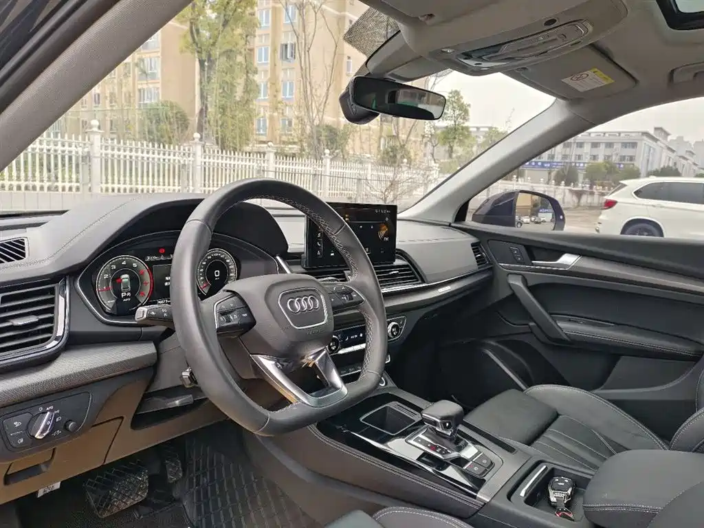 Audi Q5L 2022 Facelift 40T Luxury Dynamic фото 21