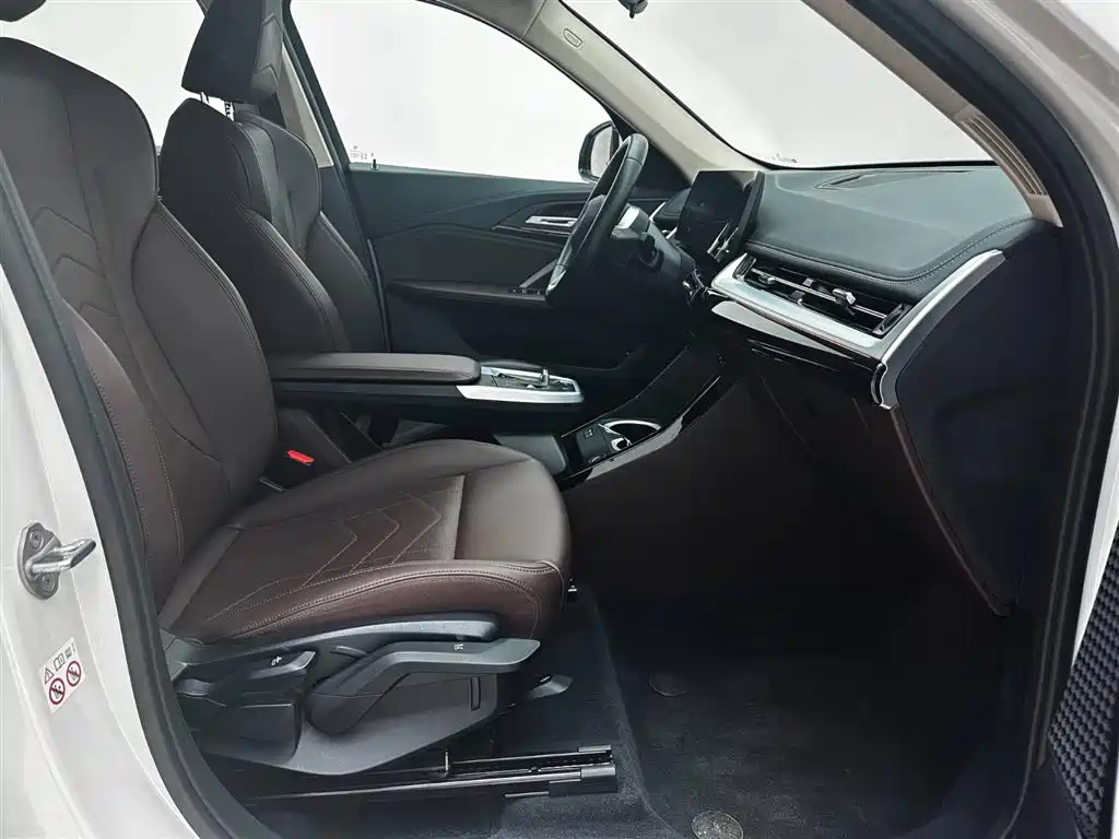 BMW X1 2023 sDrive20Li X Design Package фото 21