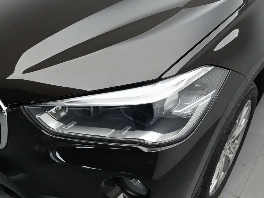 Photo 7 - BMW X1