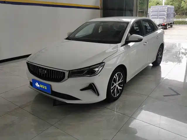 Geely Emgrand Чемпион, 1.5L, Механика, Люкс, 4-е поколение