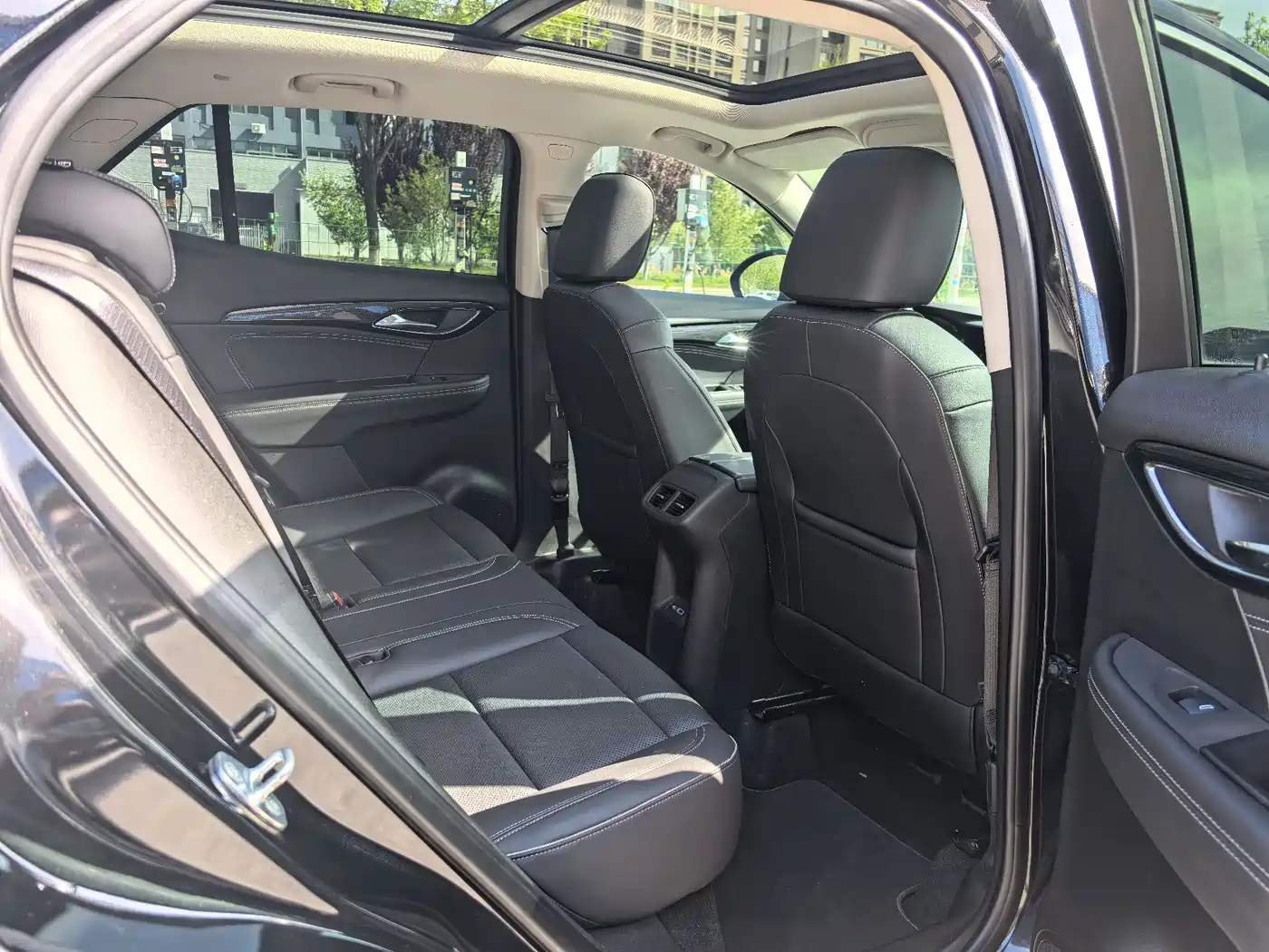 Buick Envision S 2022 Envision S 652T 2WD Luxury фото 8