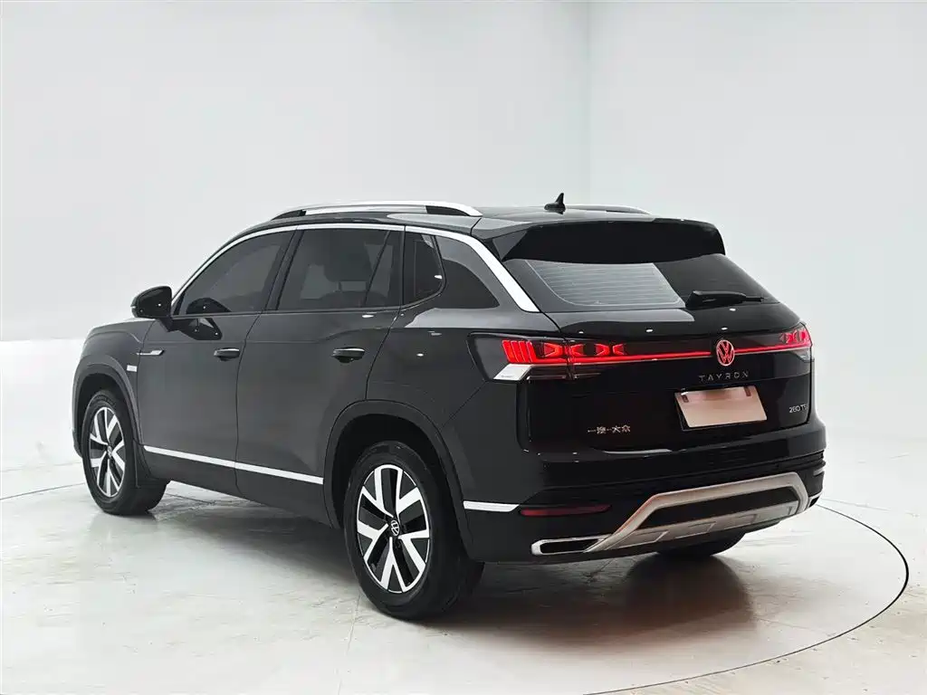 Volkswagen Tayron 2023 280TSI 2WD Luxury Plus Advanced Edition фото 4
