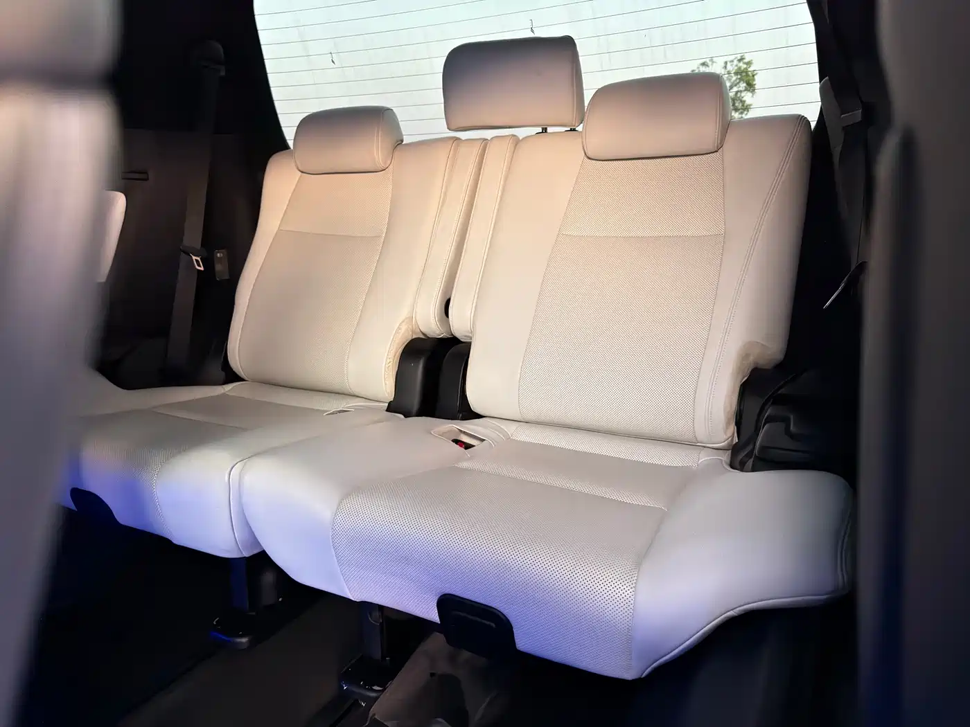 Toyota Alphard 2011 3.5L Luxury Edition фото 15