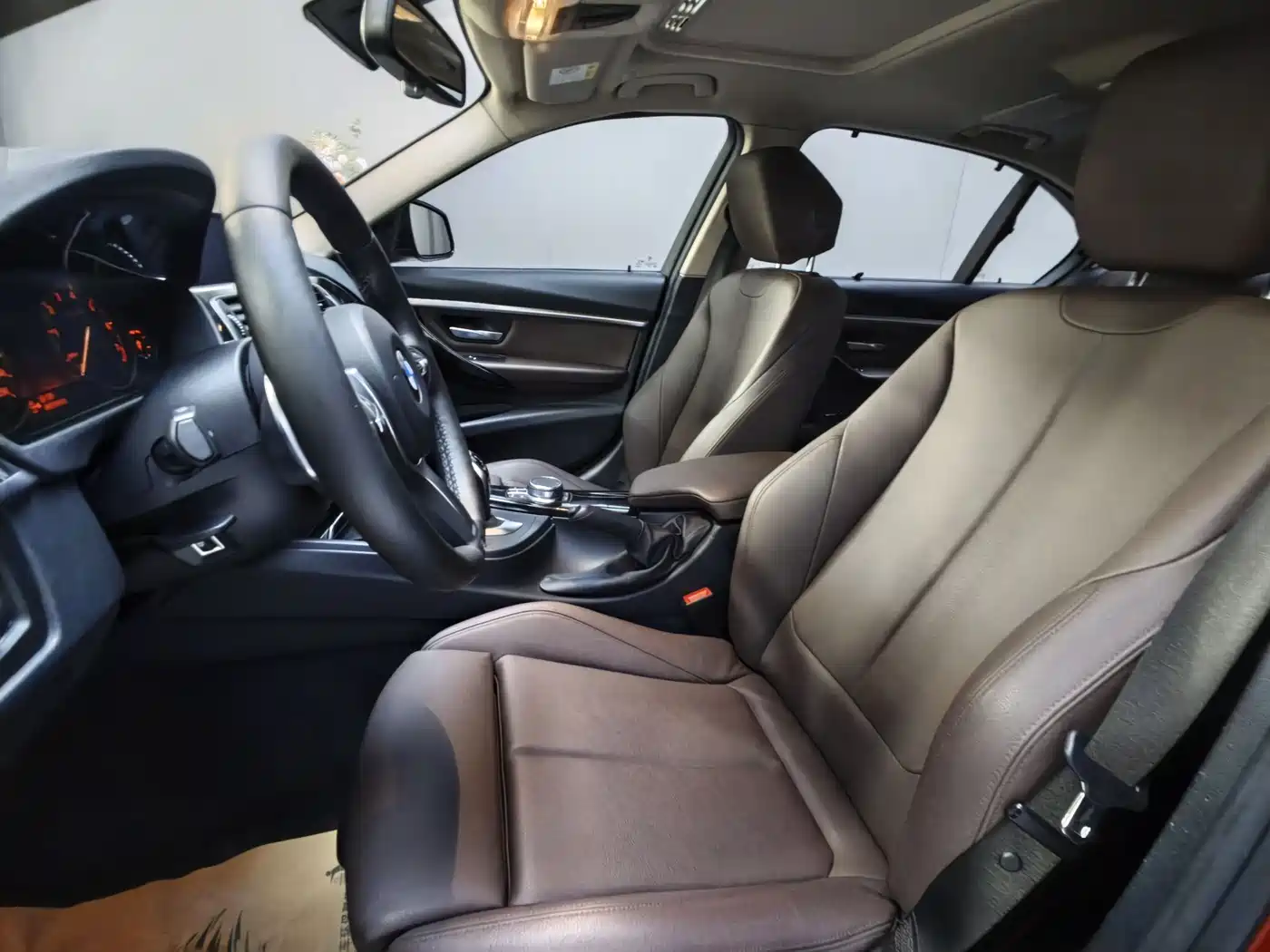 BMW 3 Series 2018 320Li M Sport Black Night Edition фото 6