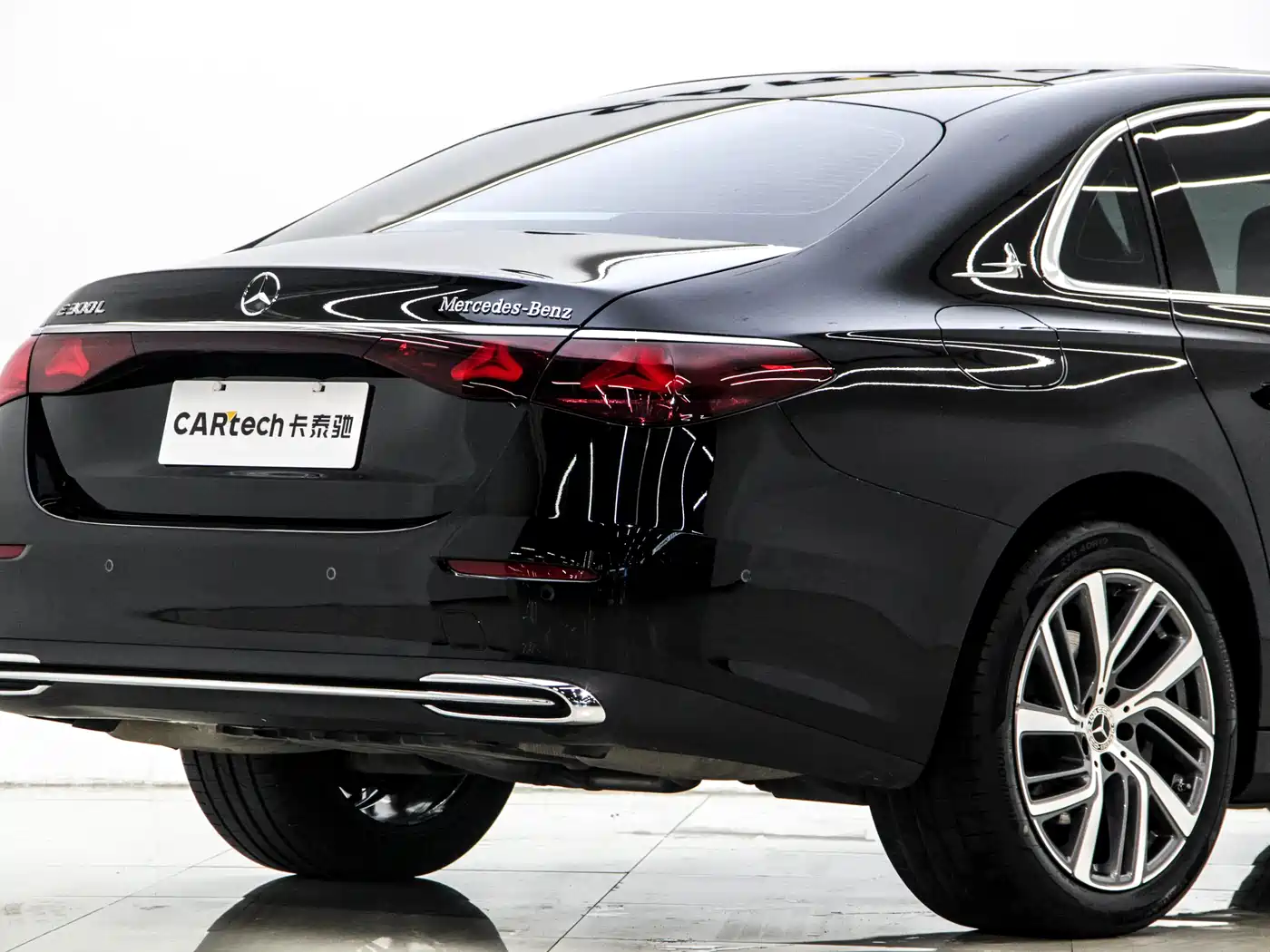 Mercedes-Benz E-Class 2025 E 300 L Fashion фото 3