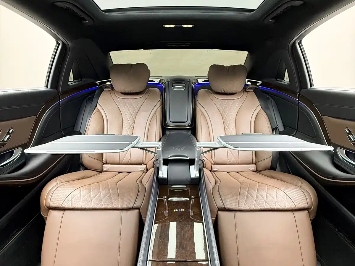 Фото 8 - Mercedes-Benz Maybach S-Class