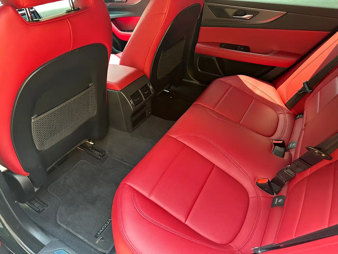 Jaguar XEL 2023 2.0T 250PS R-DYNAMIC S Progressive Sport фото 8