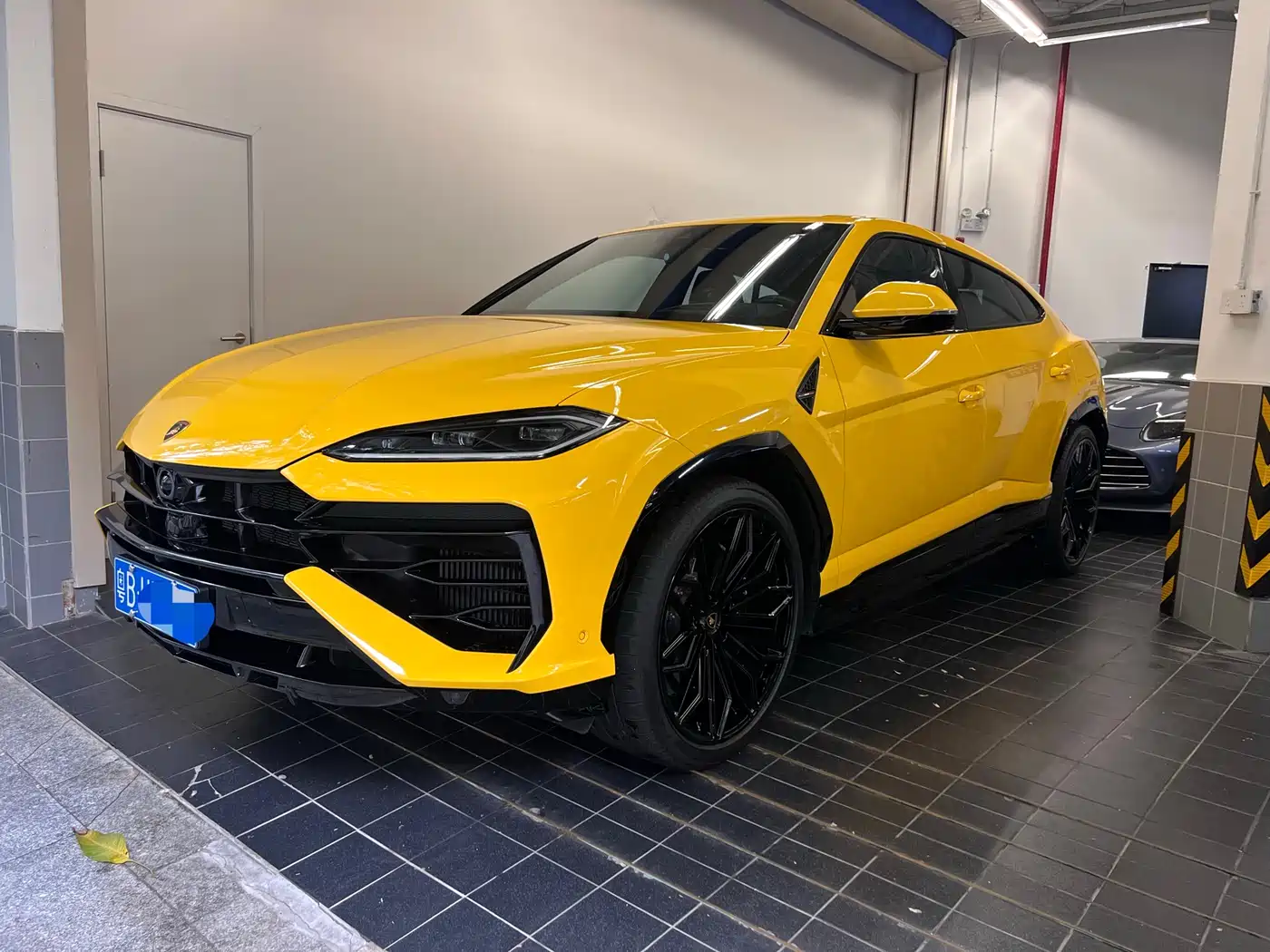 Lamborghini Urus SE 2025 4.0T Standard Edition