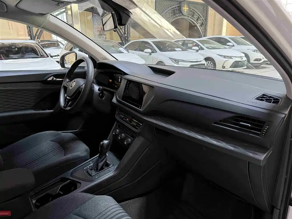 Volkswagen Tharu 2022 280TSI 2WD Trend фото 11