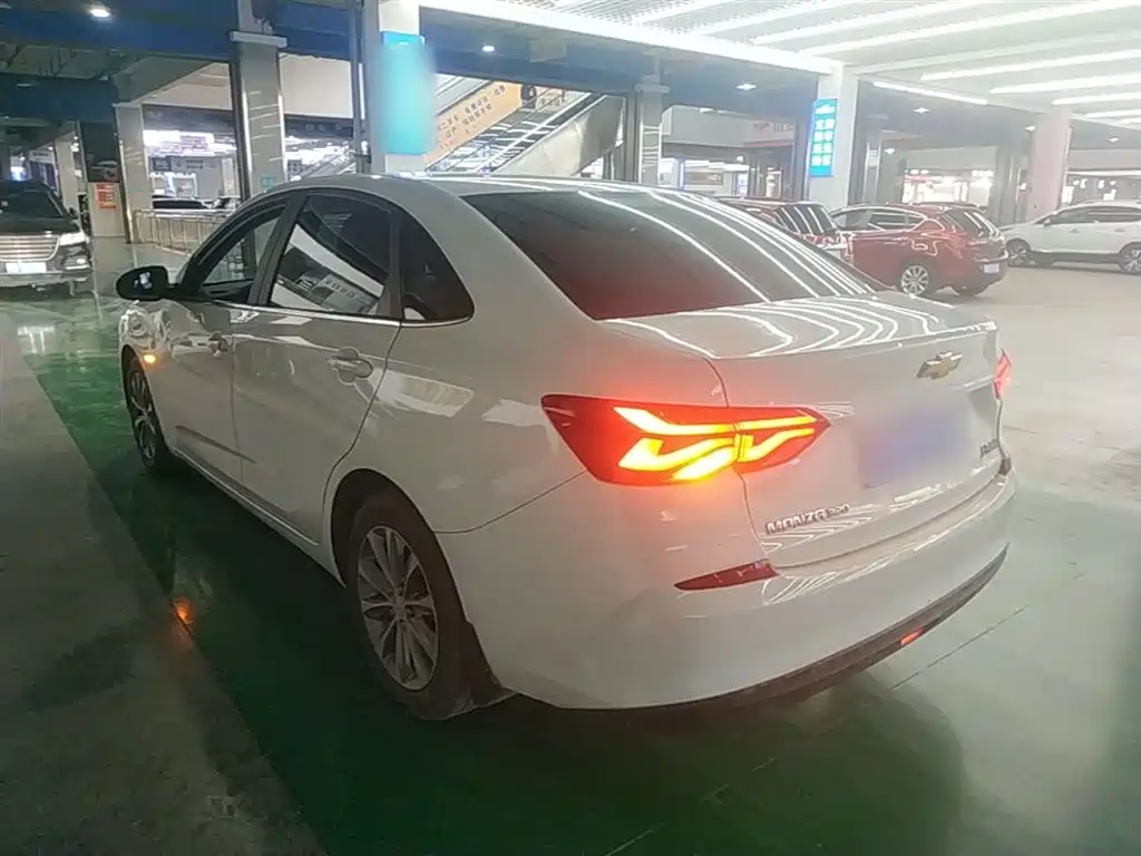 CHEVROLET CRUZE