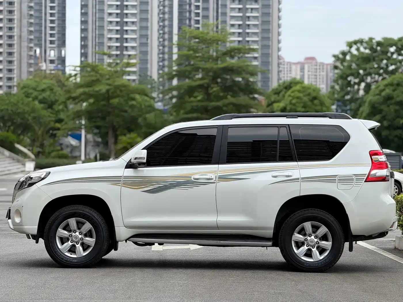 Toyota Prado 2016 3.5L Auto TX-L фото 12