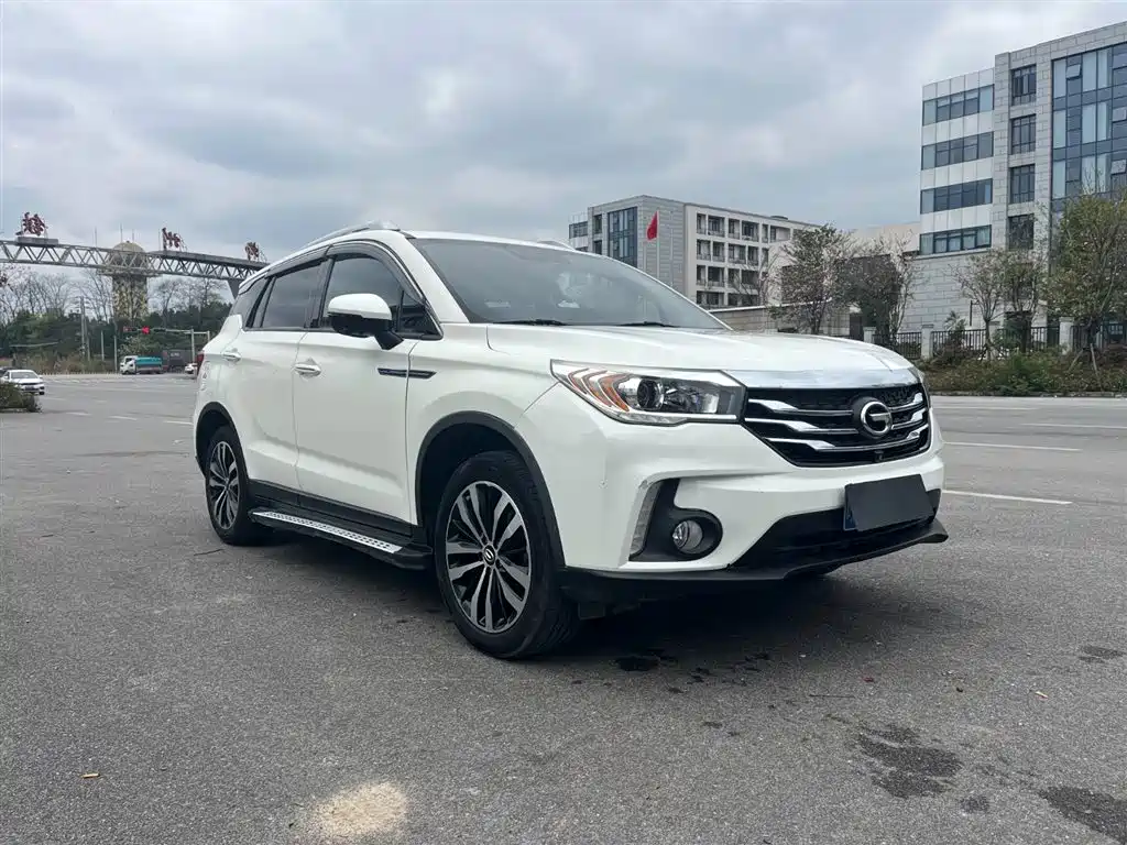 GAC Trumpchi Trumpchi GS4 2017 235T Automatic 2WD Luxury Smart Connected Edition фото 3