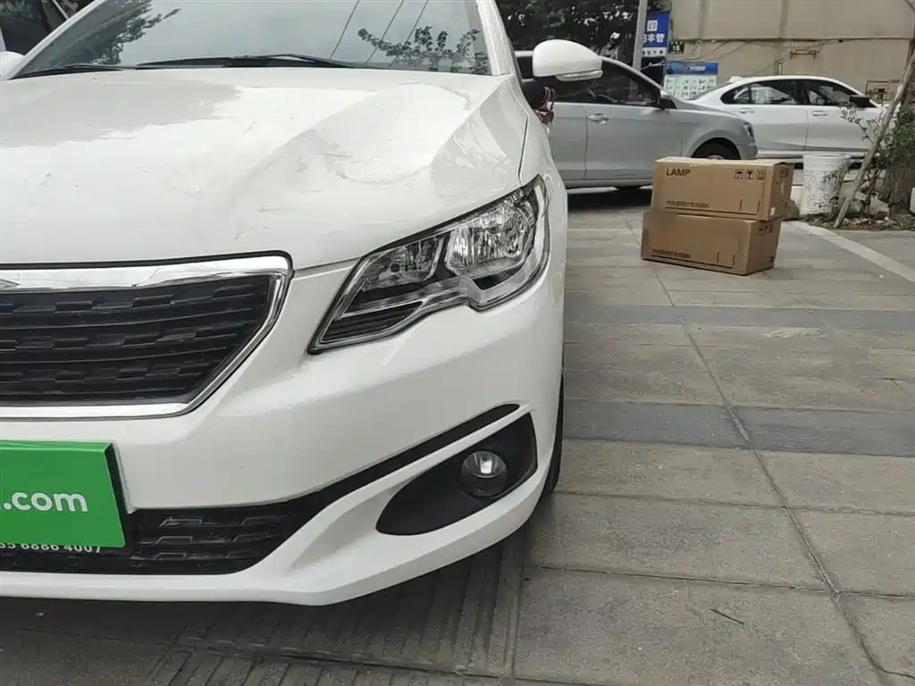 Peugeot 301 2018 1.6L Manual Comfort Edition фото 24