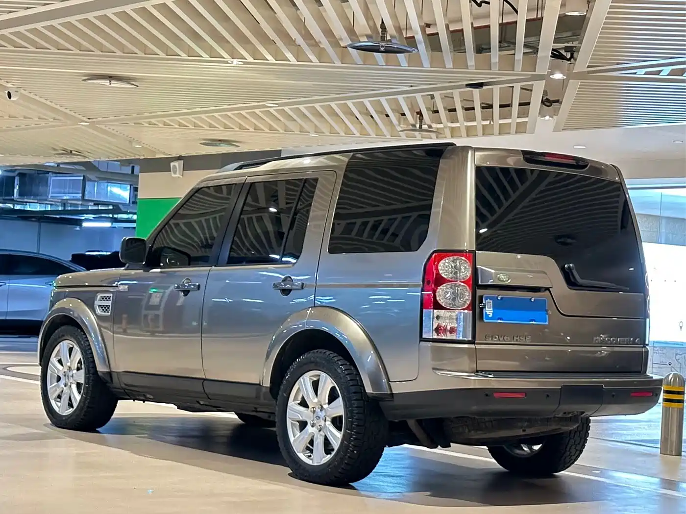 Land Rover Discovery 2013 3.0 SDV6 HSE Diesel фото 5