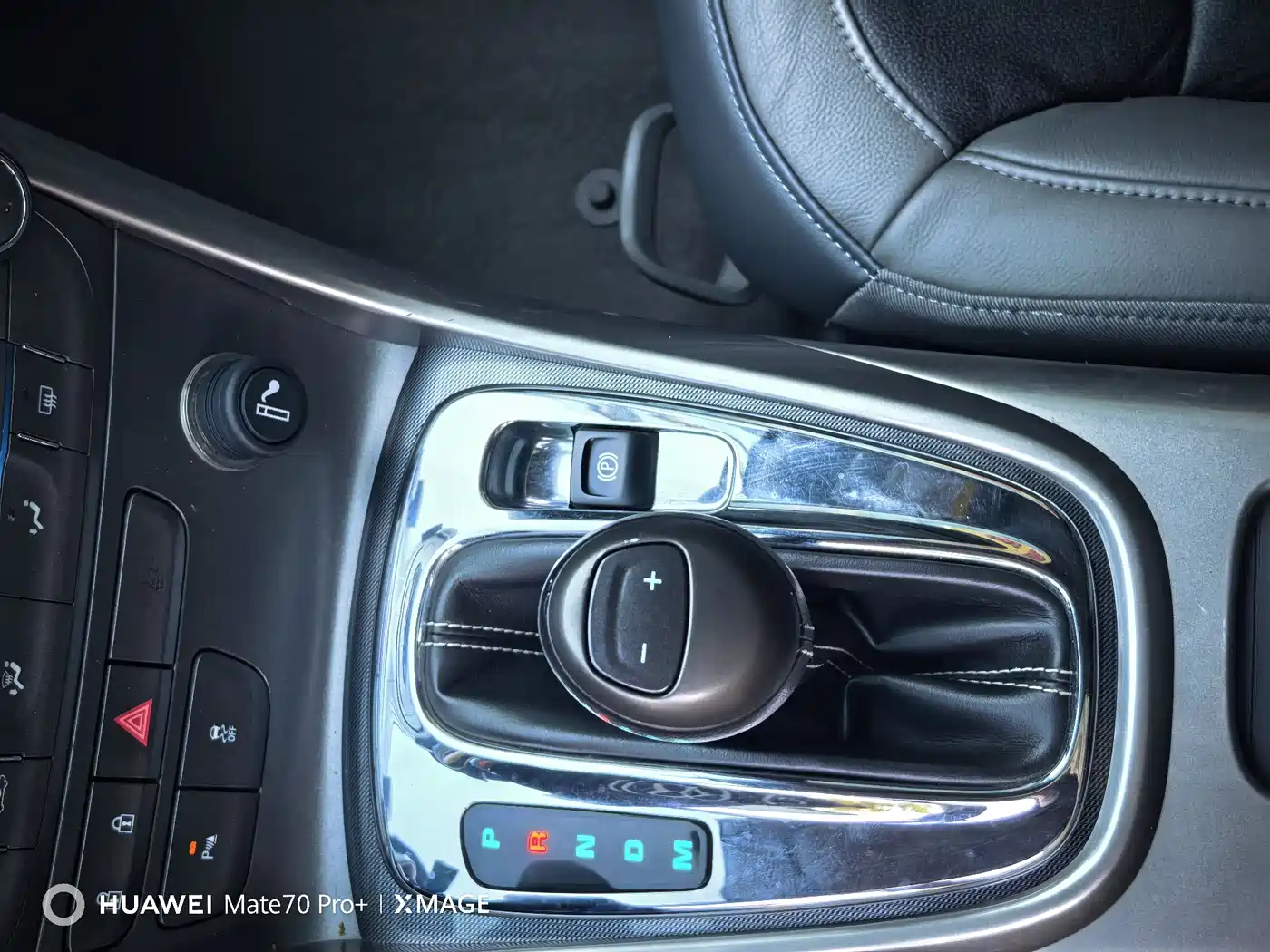 Chevrolet Malibu 2014 2.4L Automatic Luxury фото 17