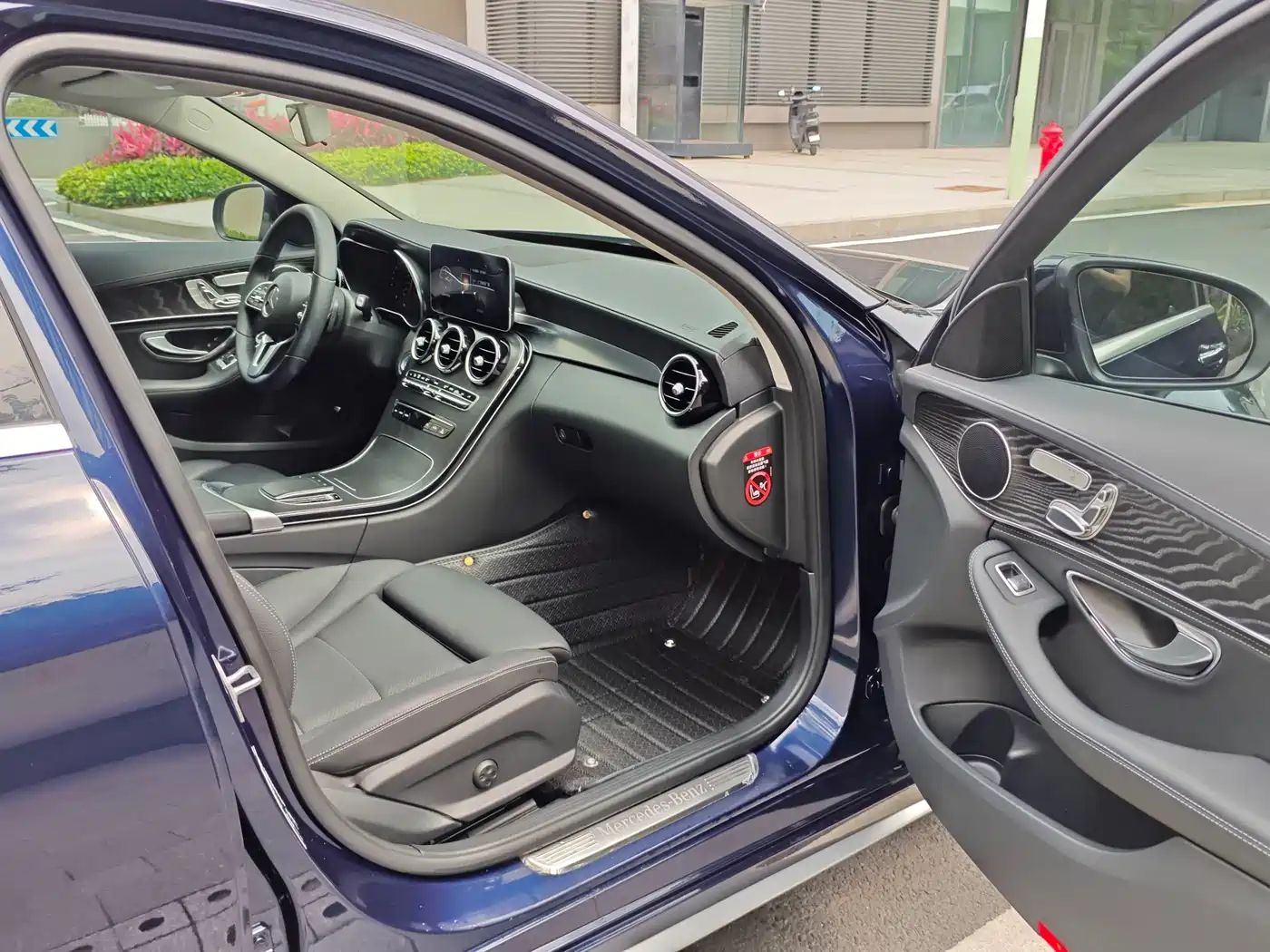 Mercedes-Benz C-Class 2019 Facelift C 260 L Sport фото 18