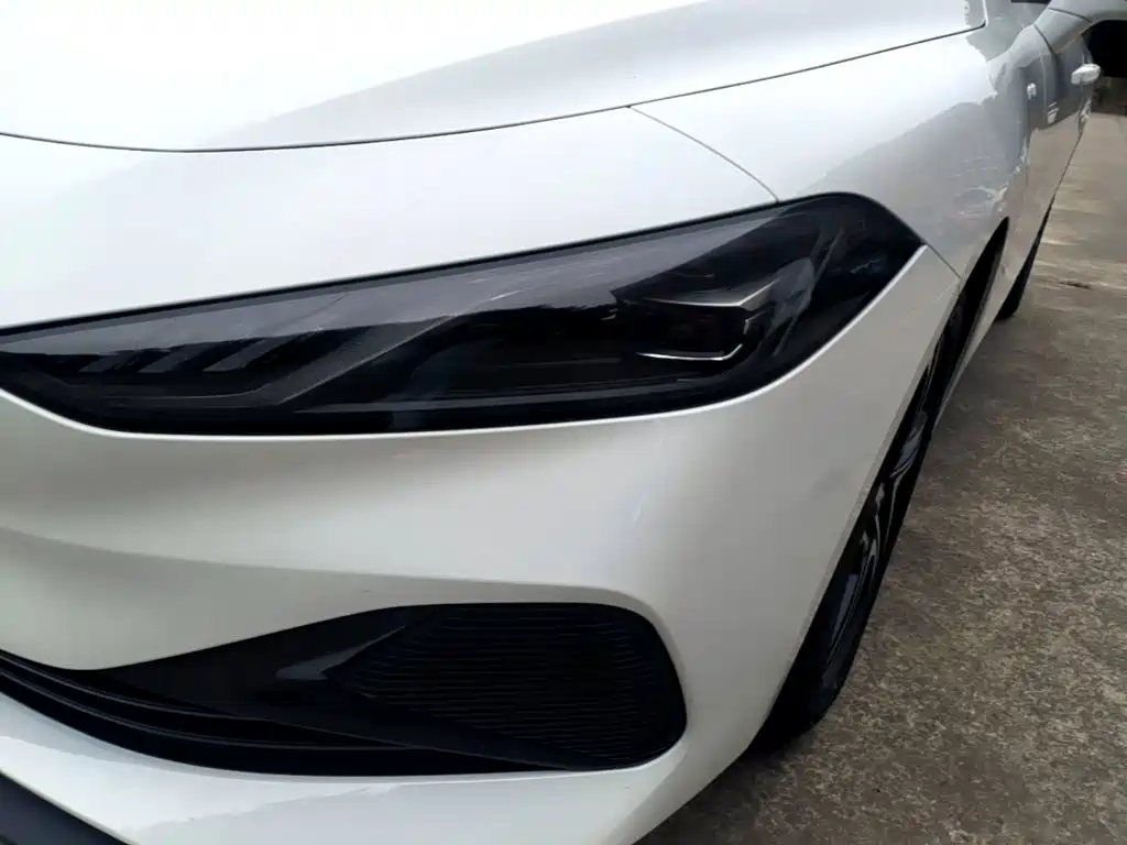 Фото 24 - Roewe D7