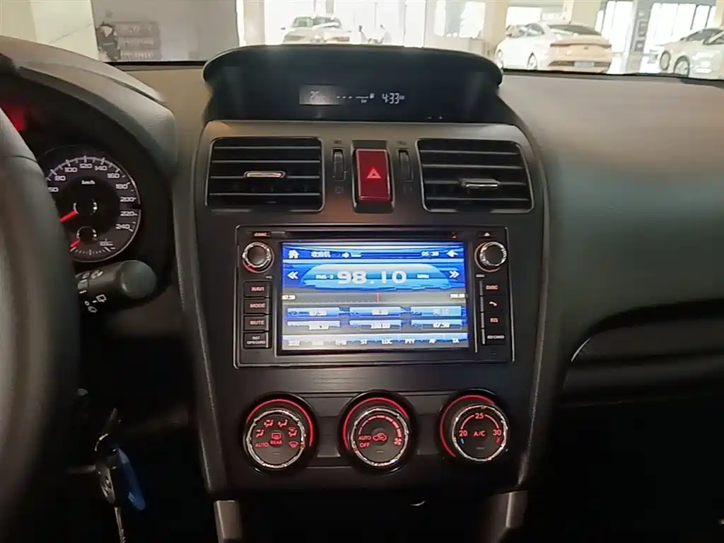 Subaru Forester 2014 2.5i Automatic Elite Edition фото 13