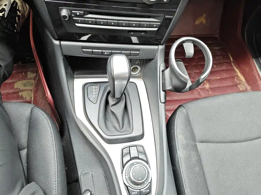 BMW X1 2013 sDrive18i Leading фото 14