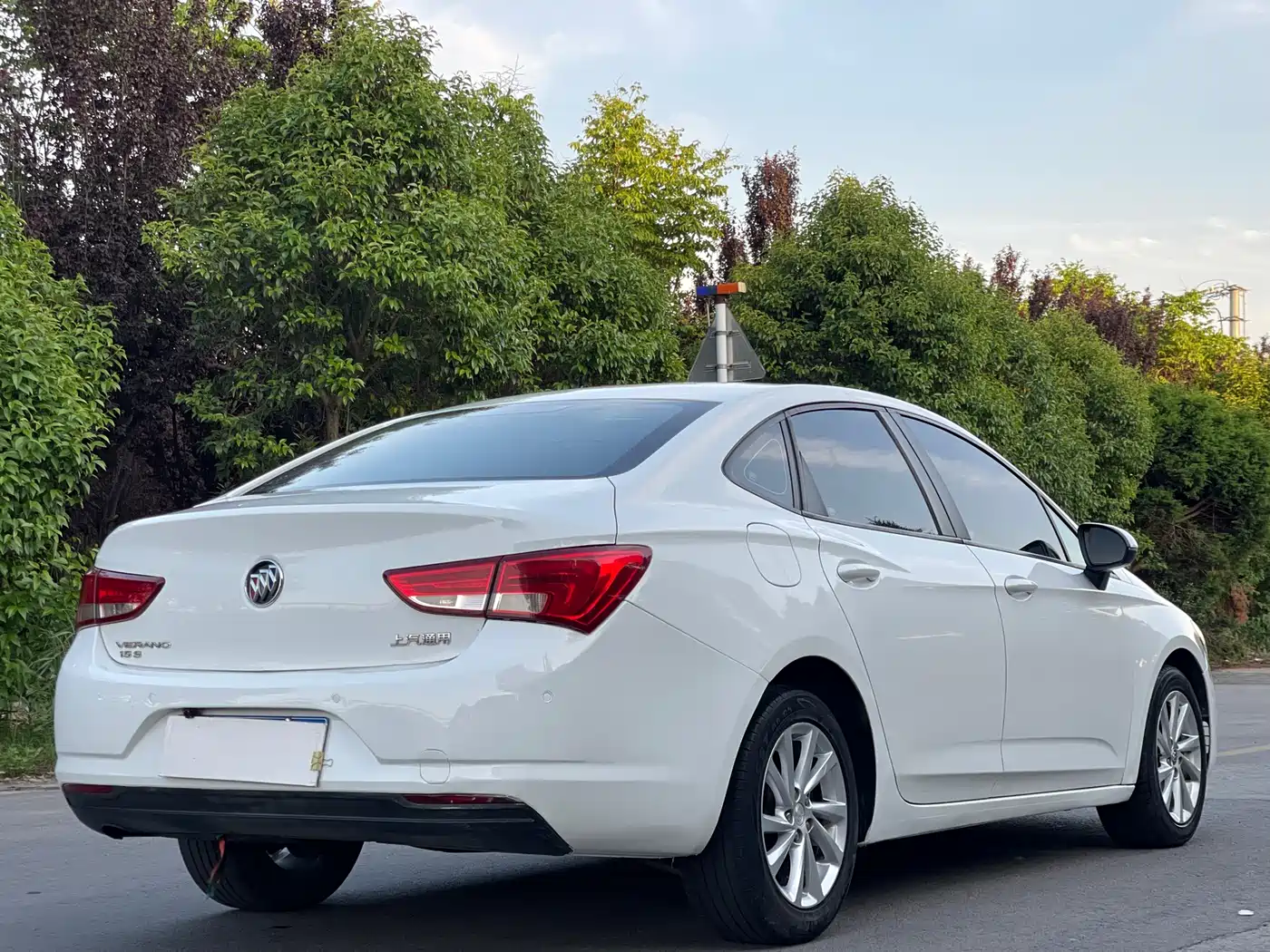 Buick Verano 2018 Sedan 15S Automatic Leading фото 7