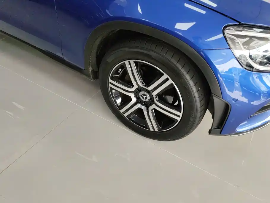 Mercedes-Benz GLC Coupe 2023 2022 GLC 260 4MATIC Coupe SUV