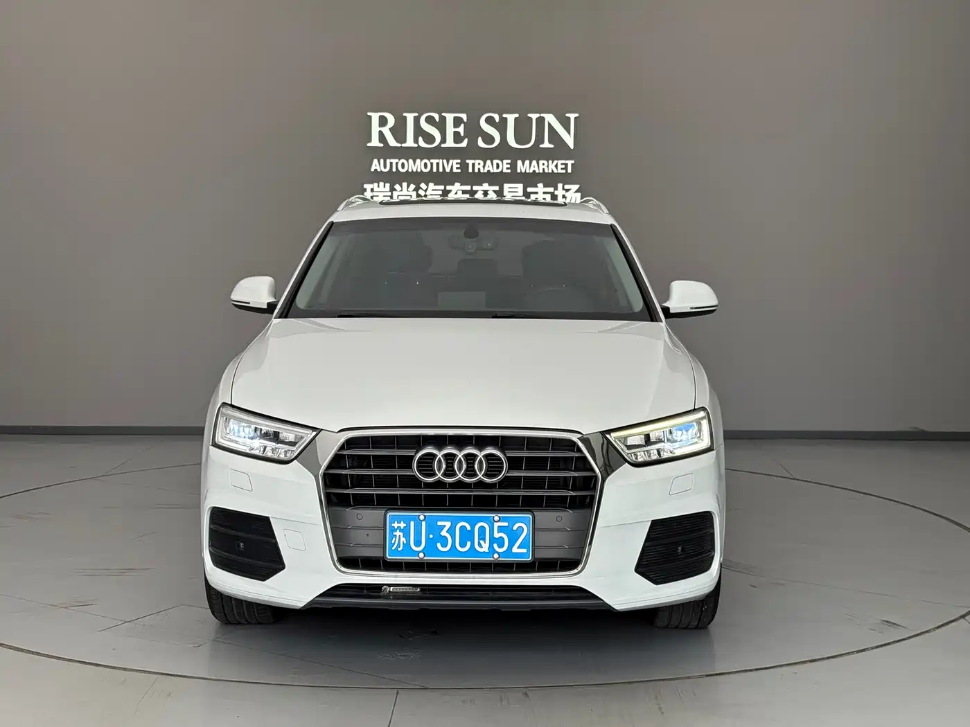 Фото 2 - Audi Q3