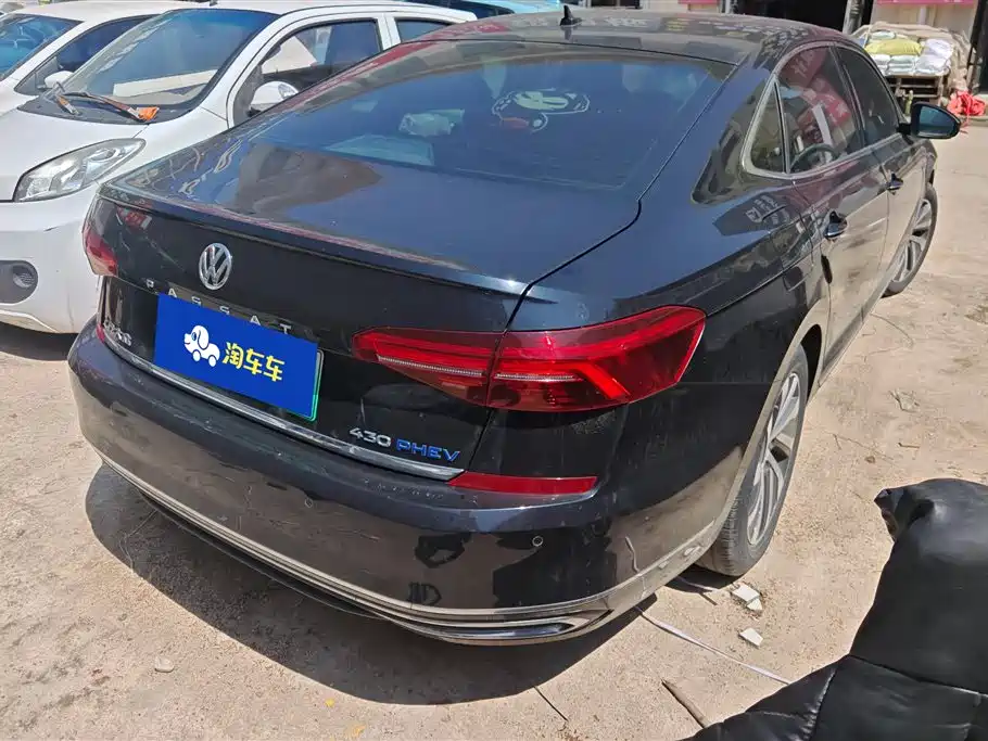 VOLKSWAGEN PASSAT NEW ENERGY