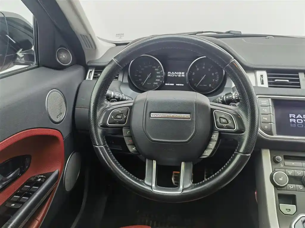 Land Rover Range Rover Evoque (Import) 2013 2.0T 5-door Dynamic Edition фото 11
