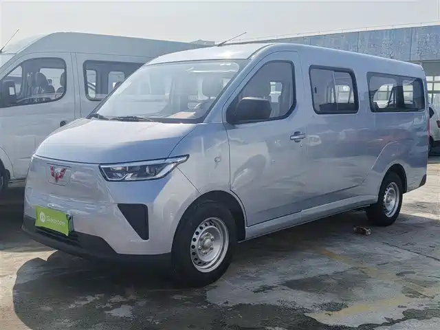  Wuling Motors Wuling Yangguang 2024 300KM Comfort Bus Version 75kW