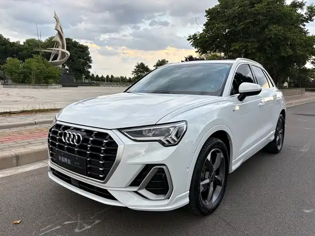 Audi Q3 35 TFSI, Стиль Драйв, 1.4T