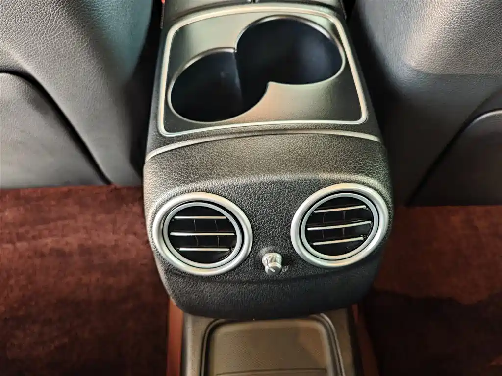 Mercedes-Benz E-Class 2020 E 260 L фото 16