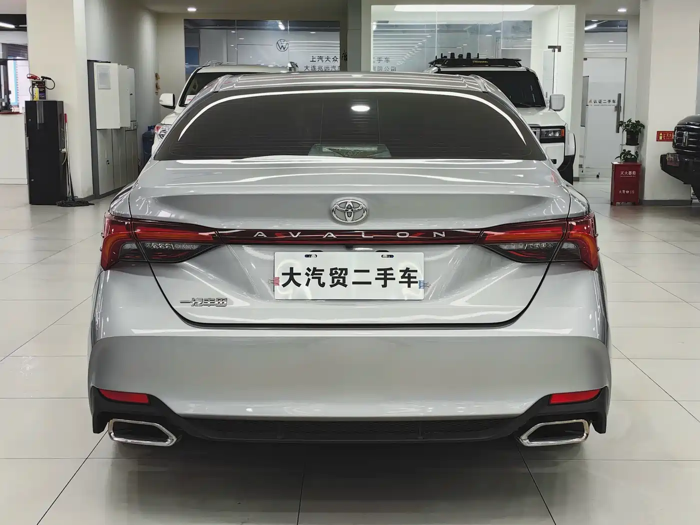 Toyota Avalon 2022 2.0L Luxury Edition фото 4