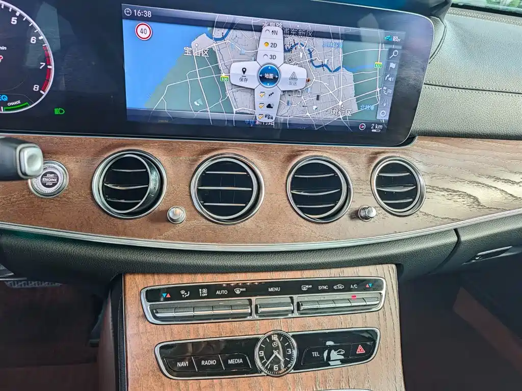 Mercedes-Benz E-Class 2020 E 260 L фото 19