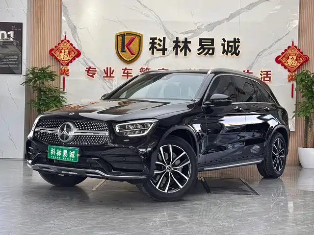 MERCEDES-BENZ GLC