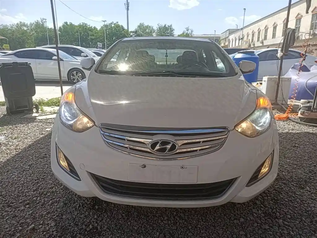 Hyundai Langdong 2013 1.6L Automatic Leading фото 3
