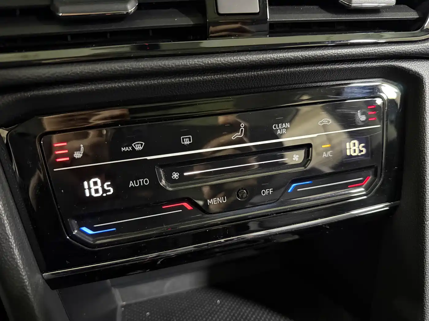 Volkswagen Tharu 2022 280TSI FWD Luxury Edition фото 20