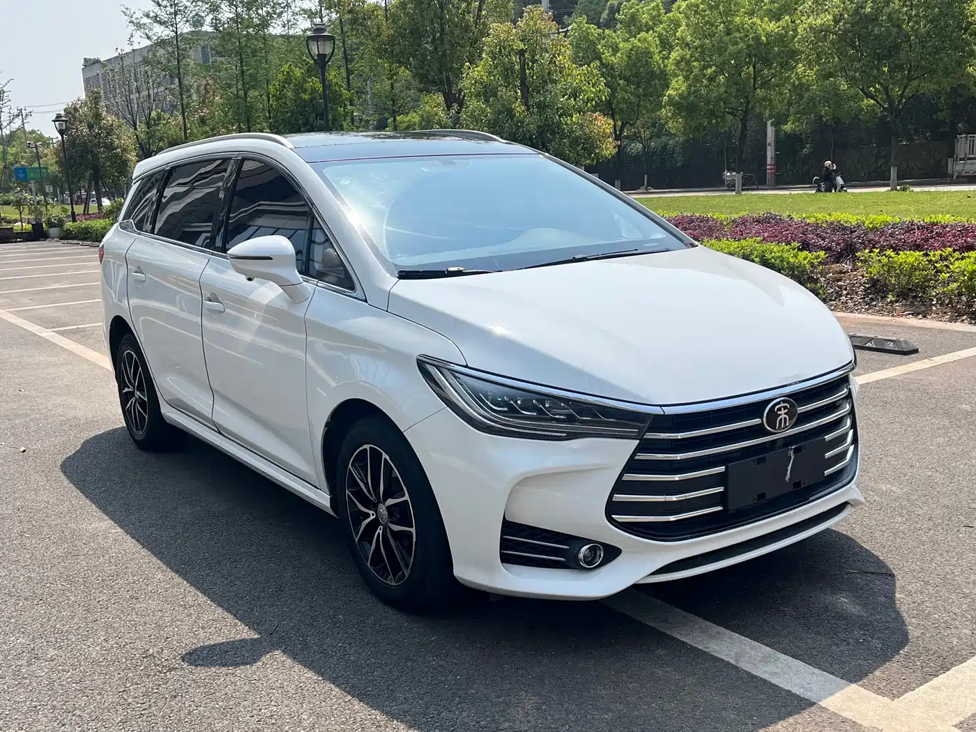 BYD Song MAX 2017 1.5T Auto Smart Elite 7-Seater фото 3