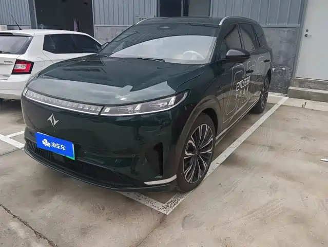 Dongfeng Yipai eπ008 2025
