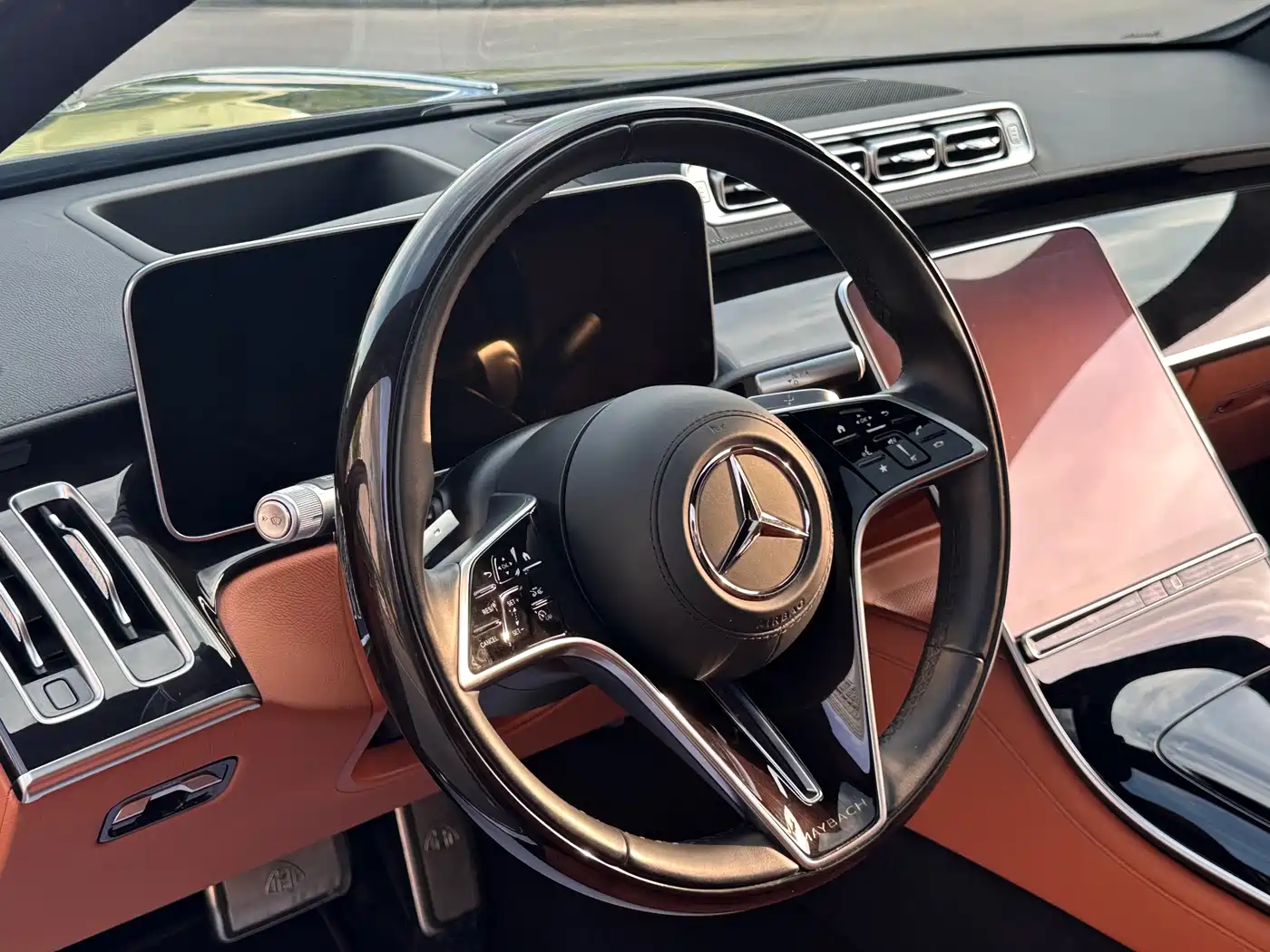 Mercedes-Benz Maybach S-Class 2025 Model S 480 4MATIC фото 7