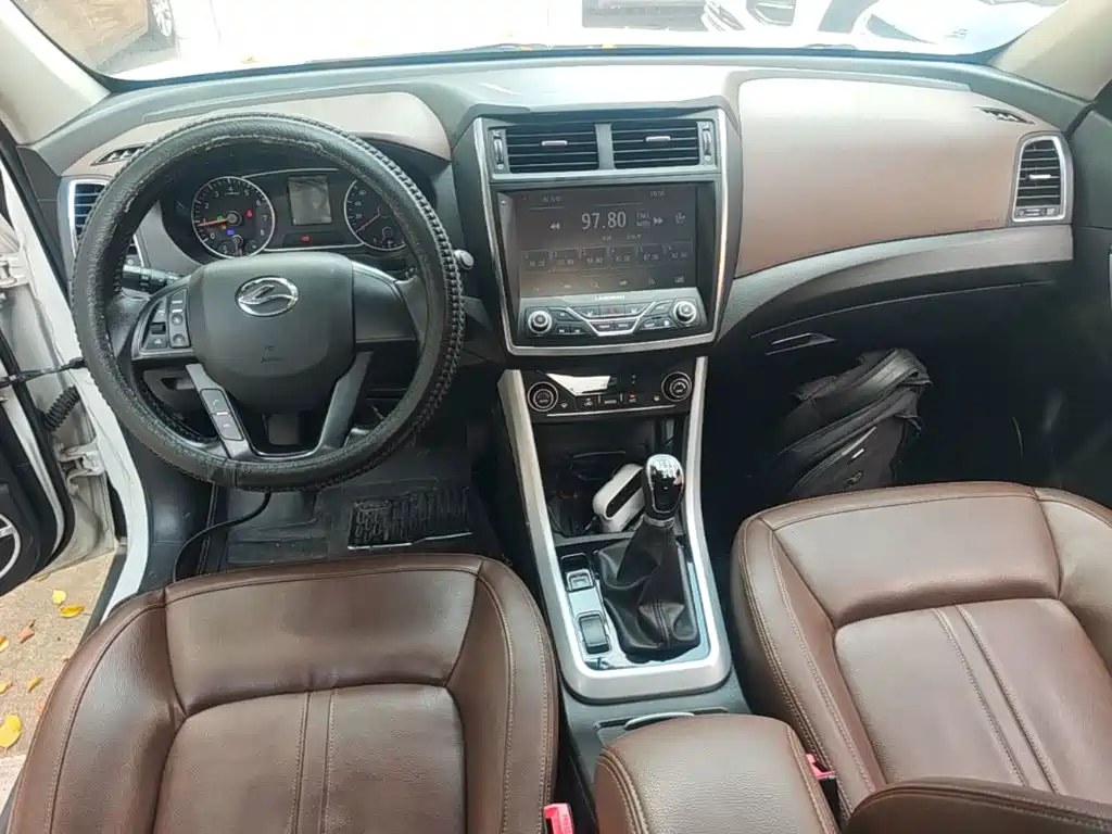 Landwind X5 2016 2016 Plus 1.5T Manual Pioneer Edition