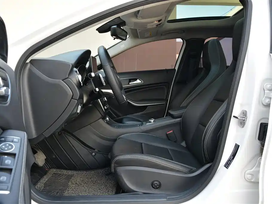 Mercedes-Benz GLA 2019 GLA 200 Dynamic фото 11
