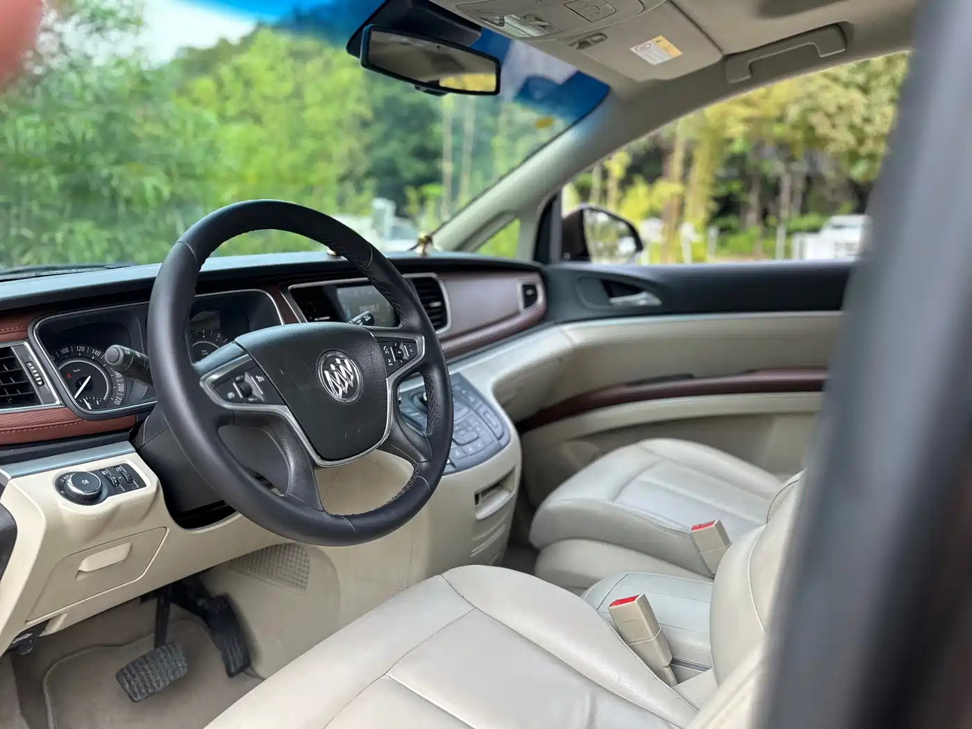 Buick GL8 2018 28T Luxury Model China VI фото 9