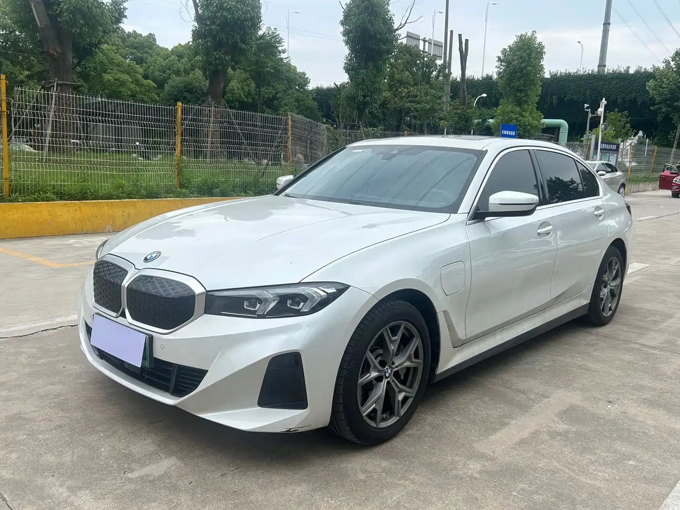 BMW i3 2025 eDrive 35 L