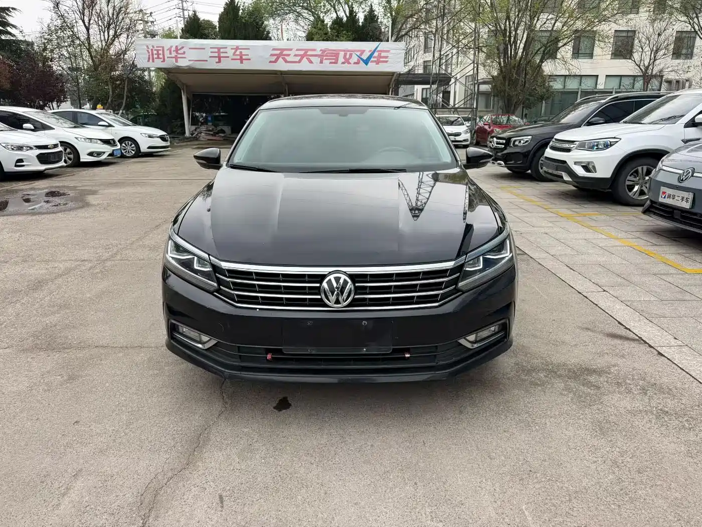 Volkswagen Passat 2016 280TSI DSG Honor Edition фото 2
