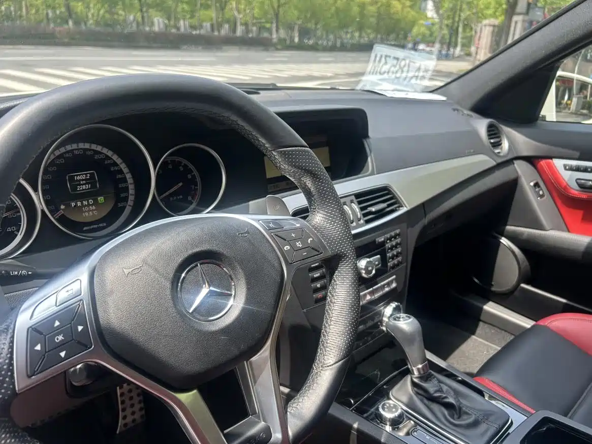 Mercedes-Benz C-Class AMG 2012 AMG C 63 Sport фото 8